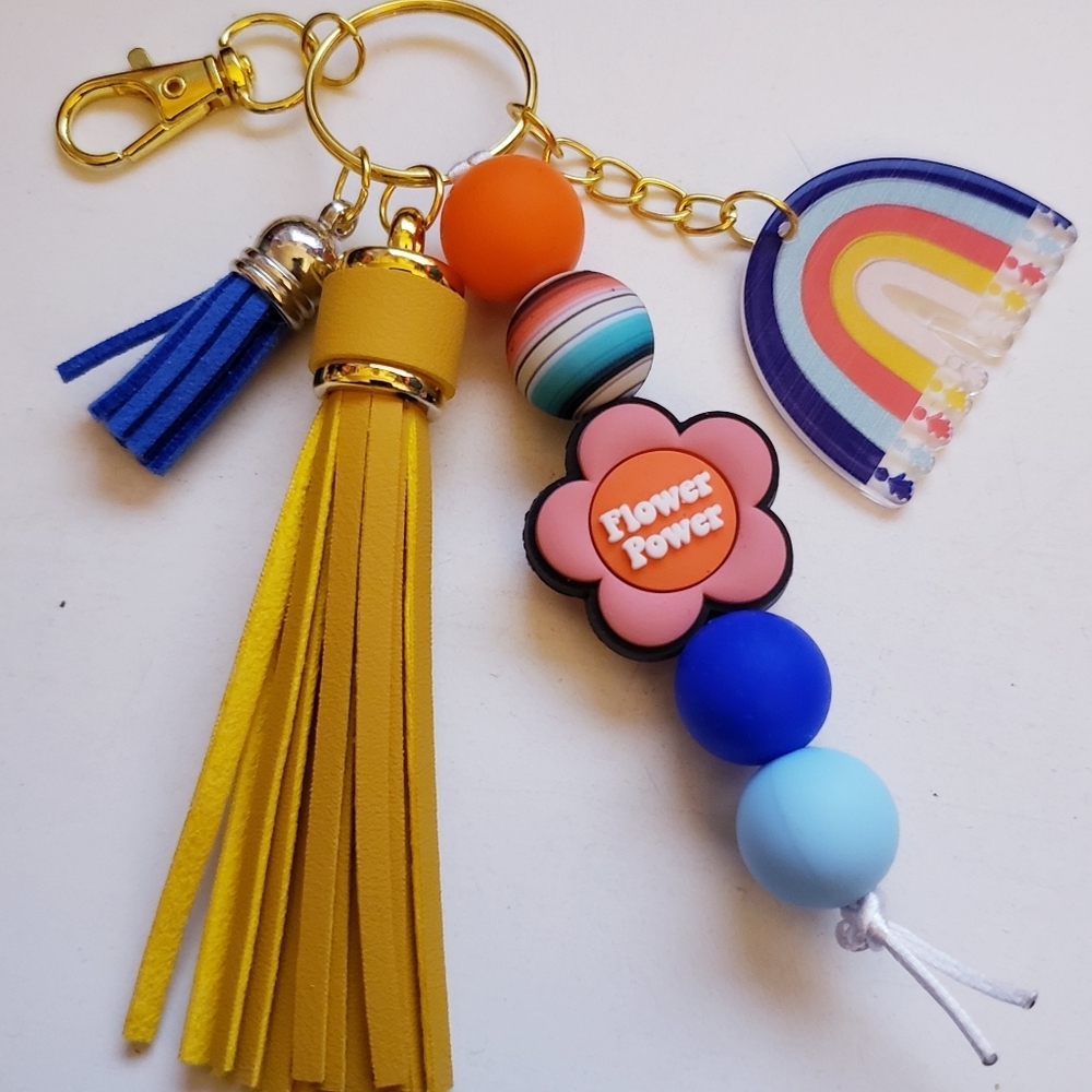 Handmade SiIicone Focal Beaded Rainbow 70s Peace Flower Power Keychain